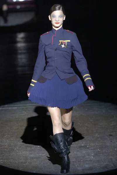 Look 4